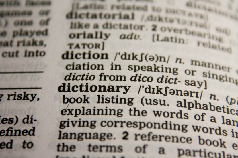 AI and Linguistics: Advancements and Opportunities in Language Learning and Translation